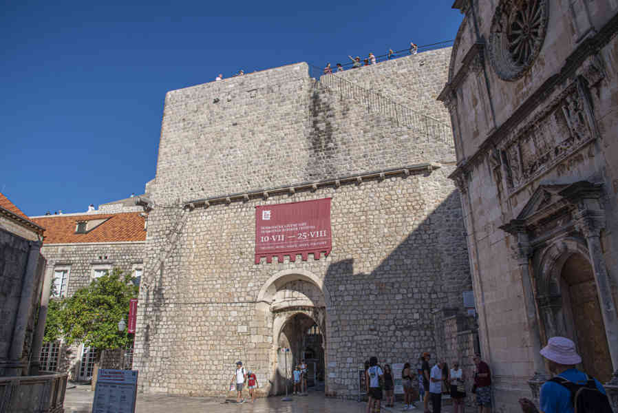 Croacia - Dubrovnik 012 - murallas de Dubrovnik - Puerta de Pile
